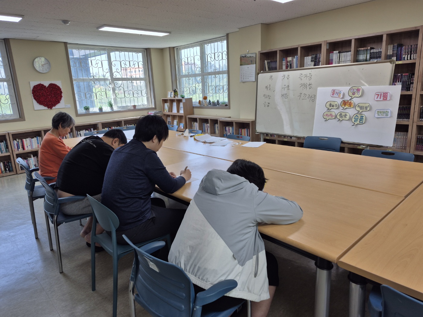 KakaoTalk_20250424_111431261_02